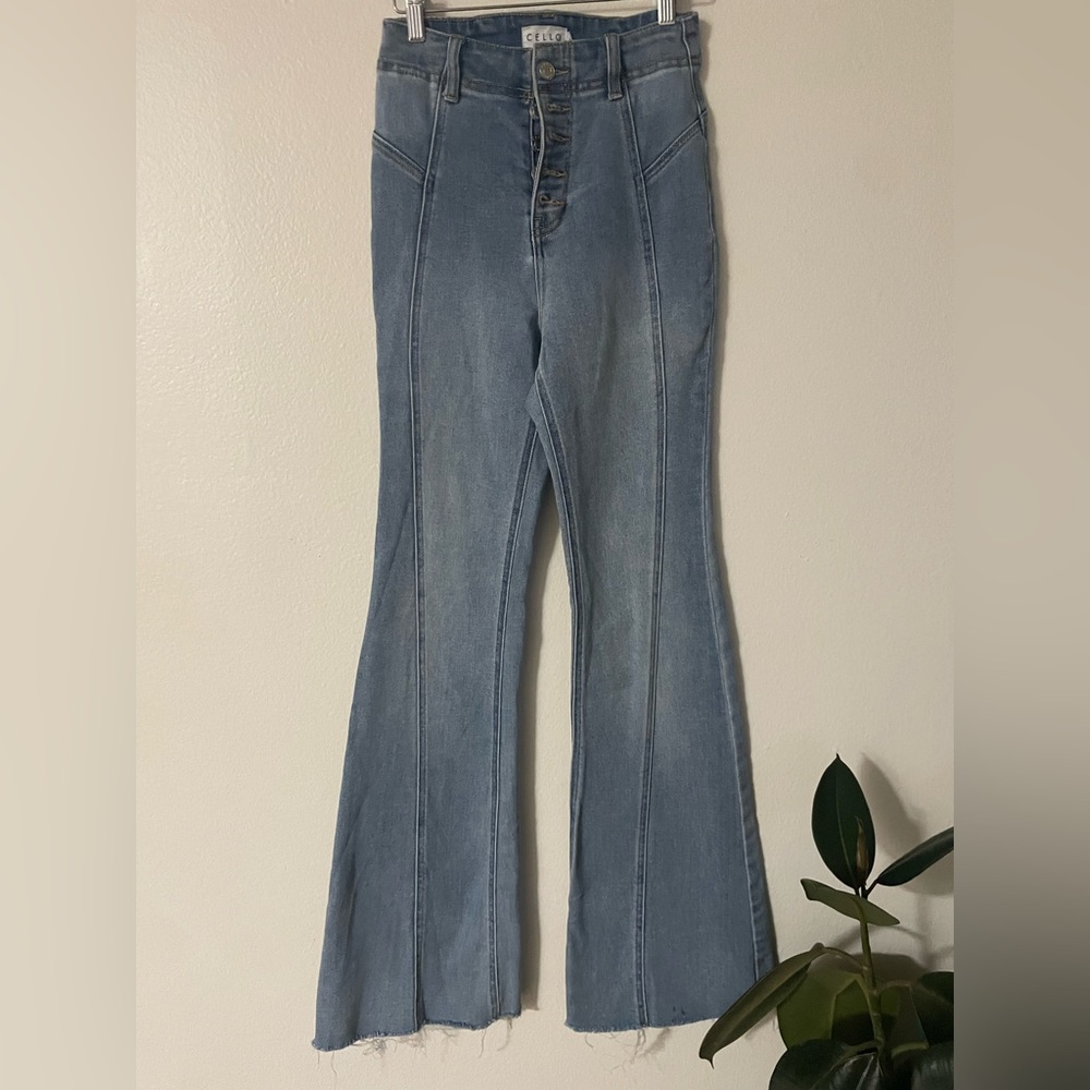 CELLO brand high waisted flare bottoms, button up, size 5. #70’s, #denim, #flare